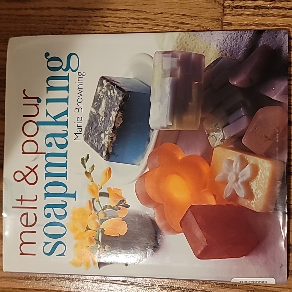 Browning, Melt & Pour Soapmaking Guide book